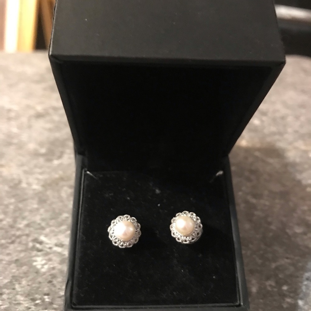 Lovely earrings for a reasonable price